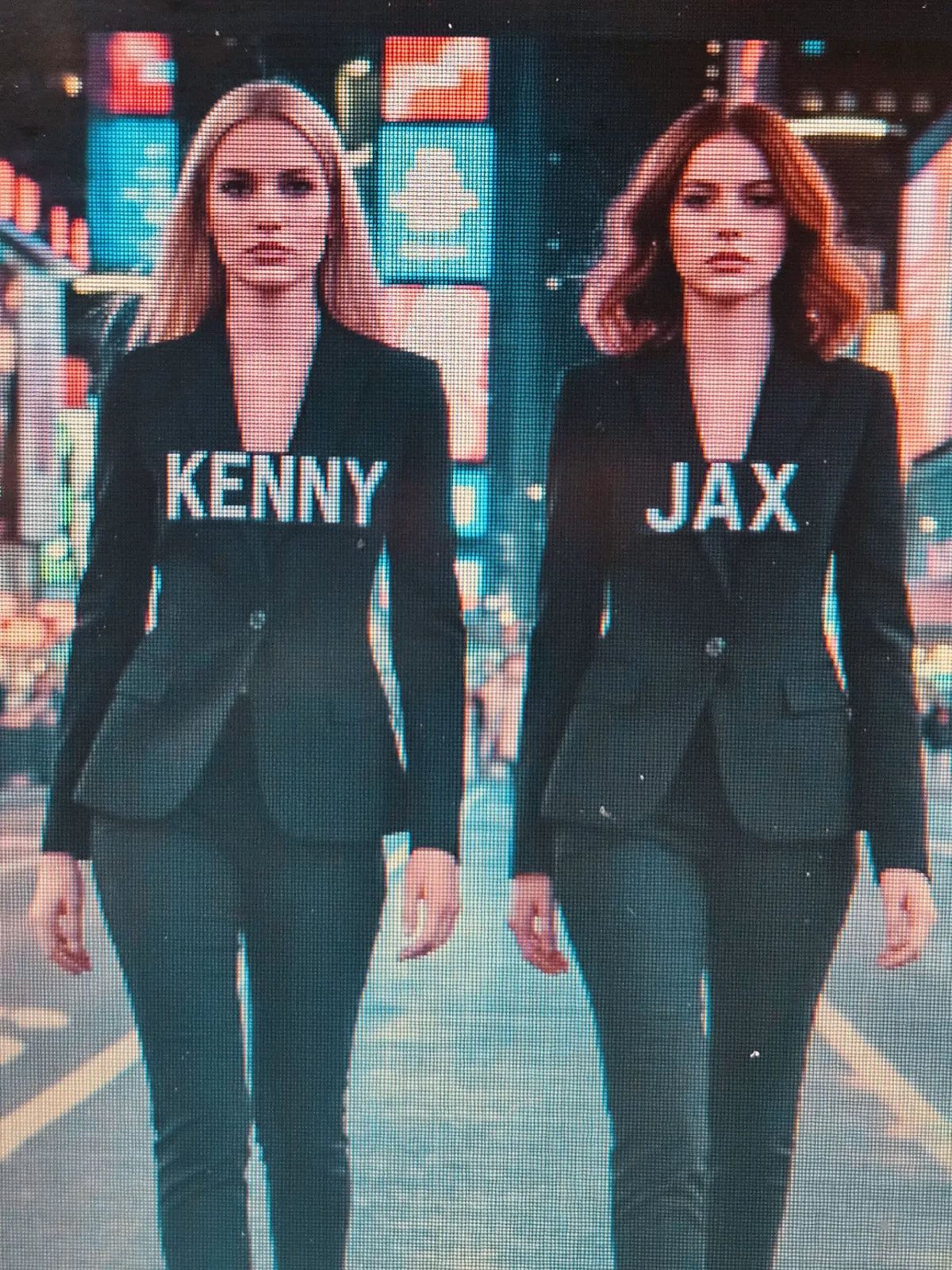 WOMEN'S COLLECTION