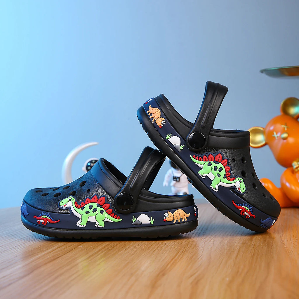 Boys' summer cartoon leisure beach garden cave shoes, comfortable and lightweight, non slip sandals