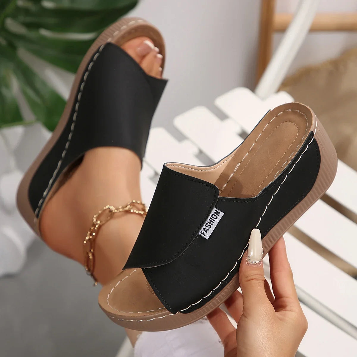 Women Wedge Slippers Summer  New Fashion Slippers Open Toe Breathable Sandals Comfortable Buckle Woman Shoes Slides Women