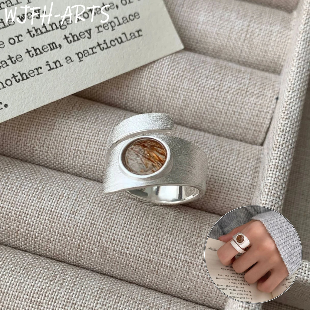 WJFH-ARTS Exquisite Amber Stone Inlay Wire Drawing Process Open Ring For Women New Trend Brushed Metal Adjustable Rings Jewelry