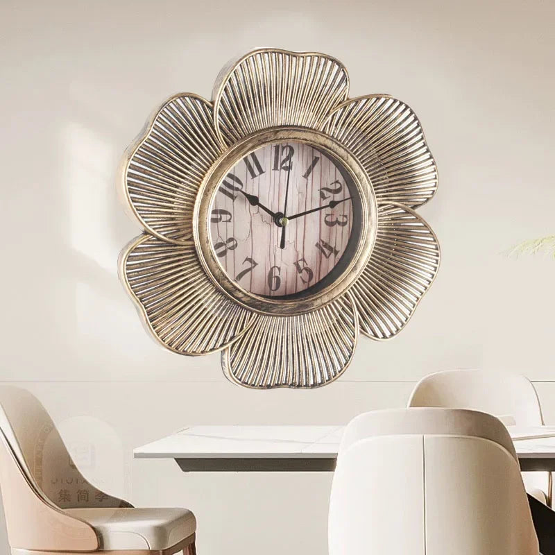 Wall clock European living room Personality creative Fashion clock Silent art bedroom living room Kitchen wall decoration