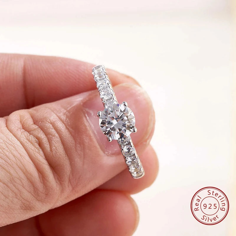 JoyceJelly Women's D Color 1 Carat Moissanite Diamond Ring Wedding 925 Sterling Silver Jewelry Classical Four Claw Design Gift