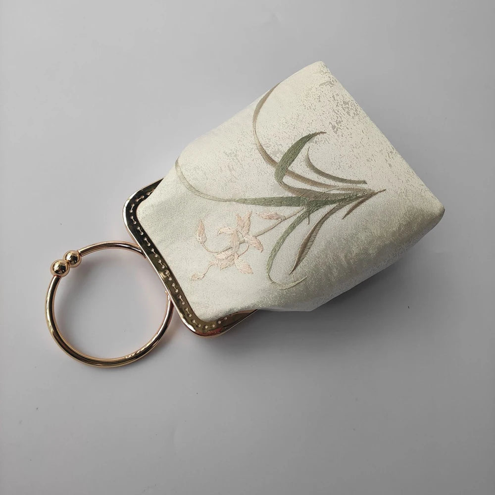 Vintage Pure Handmade Bag Bags Embroidery Flowers Shell Lock Women Shoulder Crossbody Bag Chain Women's Handbags Purses