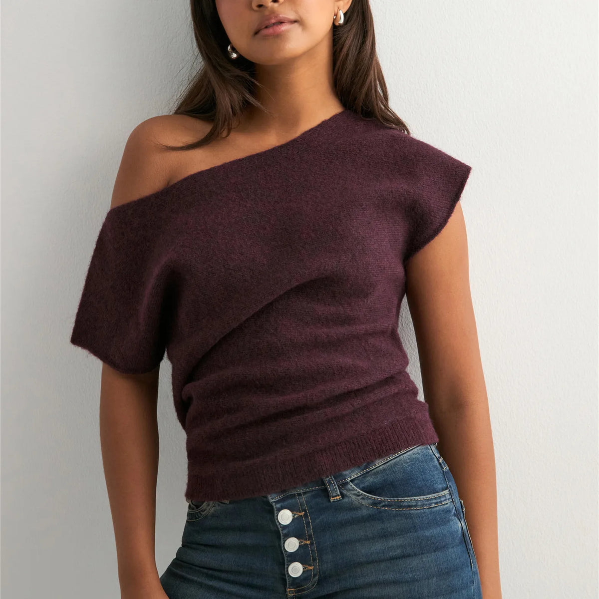 Women's Off-Shoulder Short-Sleeve Knit Top