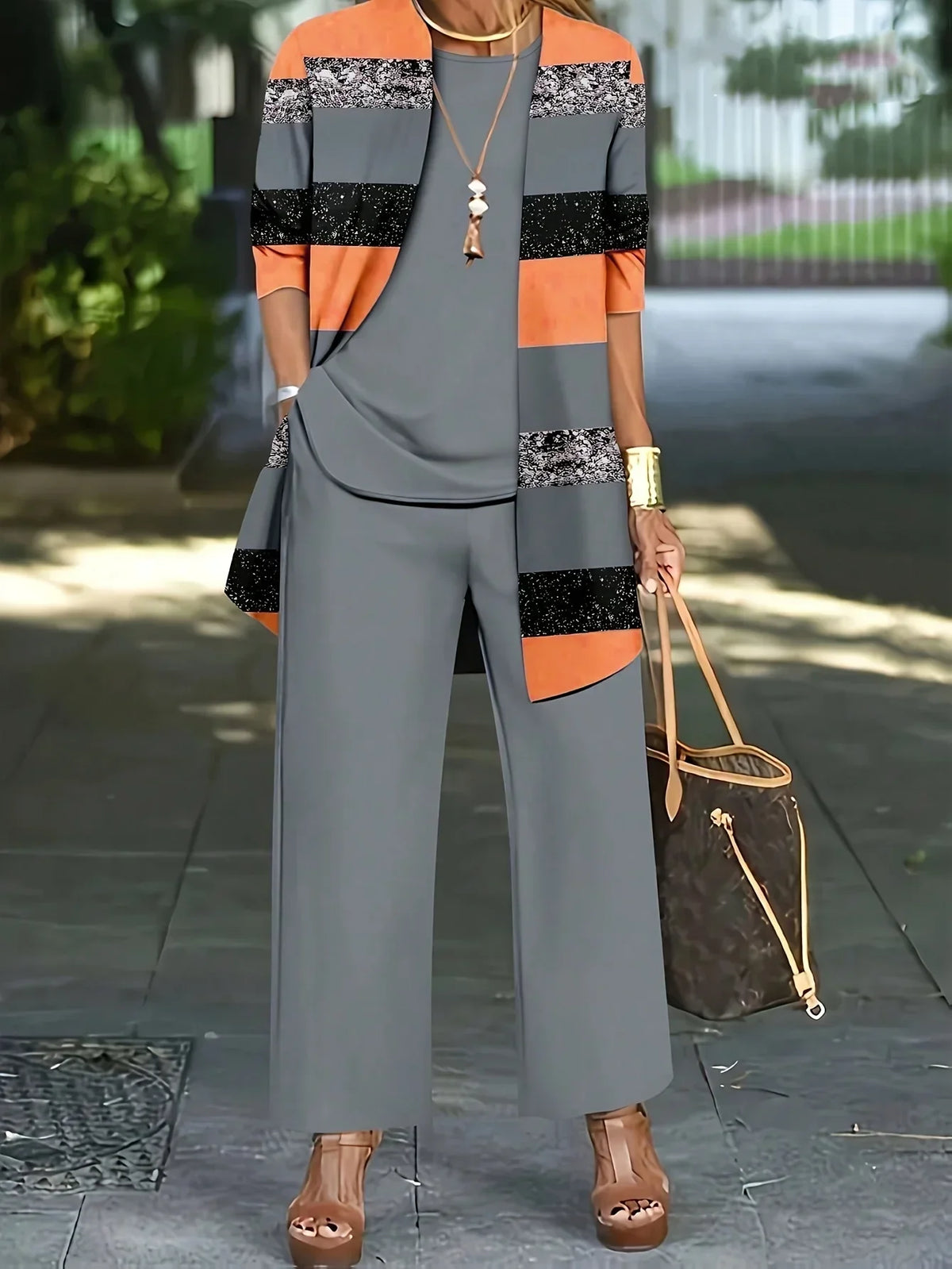 Plus Size Women's Light Casual Outfit