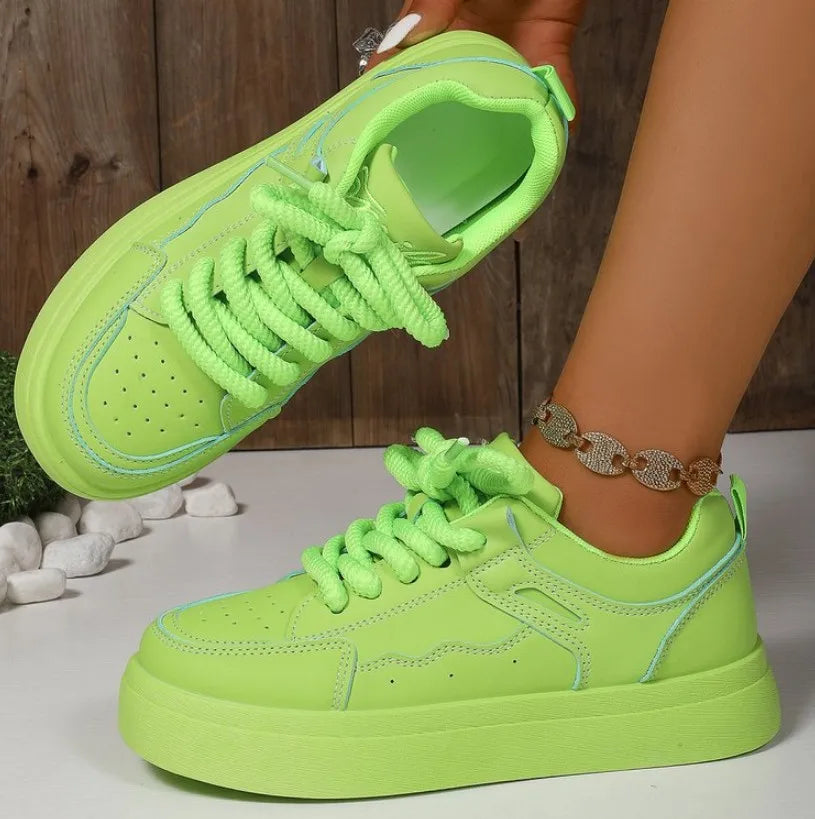 Women's Lightweight Sneakers with Cushioned Sole