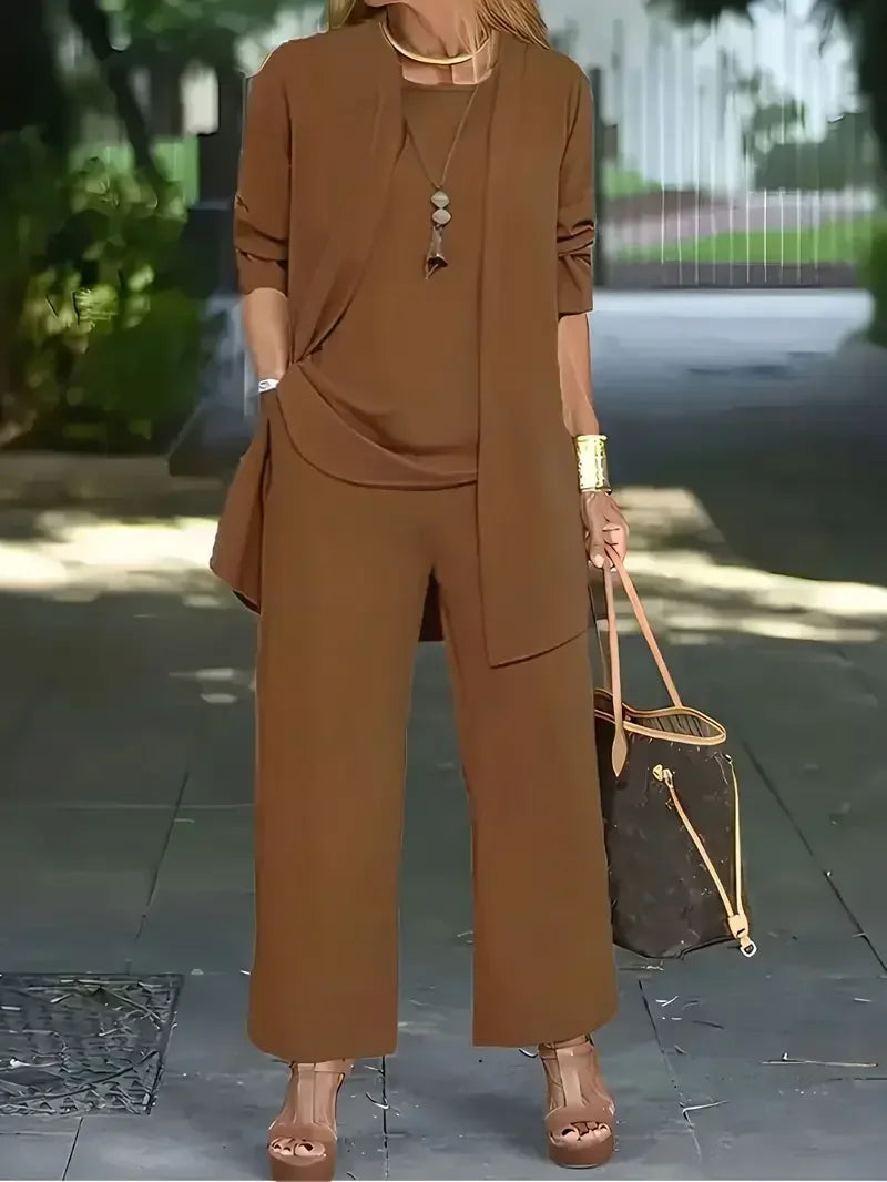 Plus Size Women's Light Casual Outfit